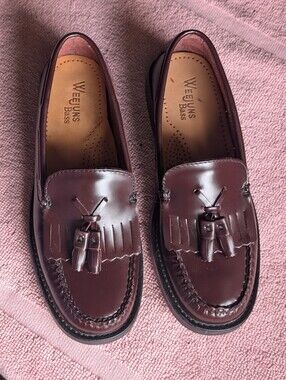 Bass Weejuns Marietta II Women’s Burgundy Tassel Loafers 5.5 M